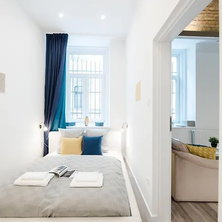 Daire Newly Refurbished At Superb Location Budapeşte