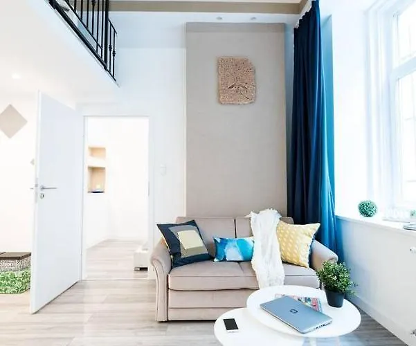 Newly Refurbished At Superb Location