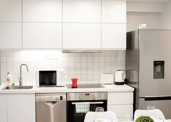 Newly Refurbished At Superb Location Apartament Budapesta